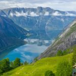 Lakeside Lodge Norway: Tranquility in Nature's Embrace